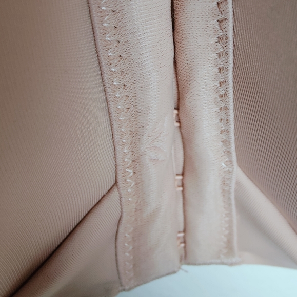 NWT FallSweet No Wire Front Close Extra Back Support Smoothing Bra, Sz 2XL - Picture 11 of 14